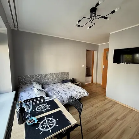 Young's House , ,pokoje Guest house 3*